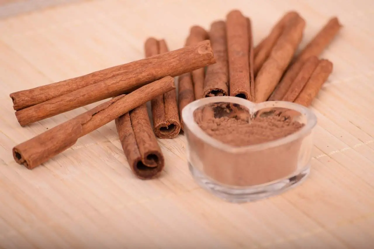 Drink this Cinnamon Tea Lose Your Weight In 5 Kg.